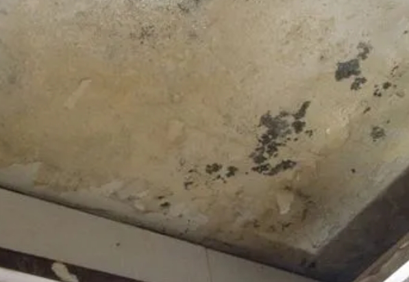 灵台阳台漏水维修公司分享下灵台卫生间渗水维修需要注意哪些问题。
