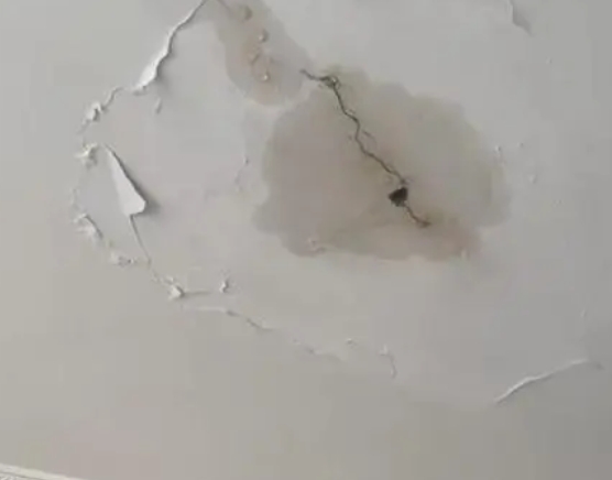 灵台阳台漏水维修公司分享下屋面防水工程质量问题原因分析